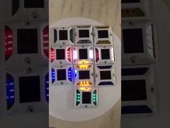 A104 40トンの太陽光発電の道路スタッド アルミニアム 高可視性道路マークライト