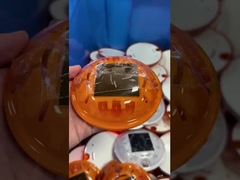 B101 丸いプラスチック ソーラーロードスタッド 太陽光発電の道路反射器 LED猫の目光
